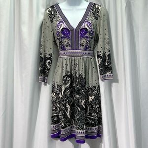 ECI New York Grey, White, Purple and Black Paisley V-neck Long Sleeve Dress - SM